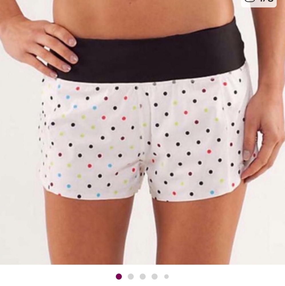 Rare Seawheeze 2012 Lululemon Athletica White Shorts with Colorful Dots